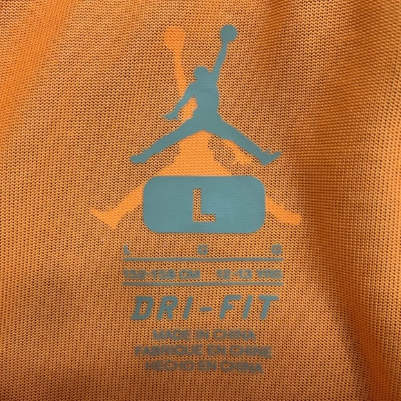 [SOLD] NWT Jordan Dri-Fit Shirt Boys Size L - Picture 4 of 5